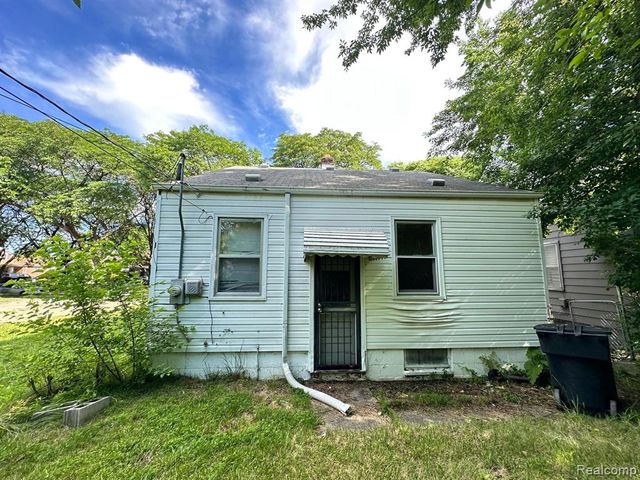 15252 Rossini Drive, Detroit, MI 48205