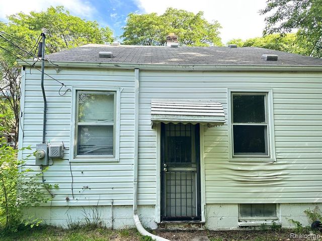 15252 Rossini Drive, Detroit, MI 48205