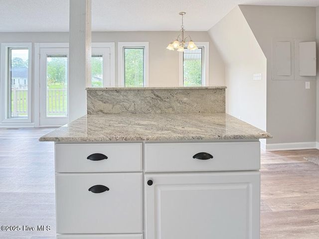 211 Country Club Boulevard, Jacksonville, NC 28540