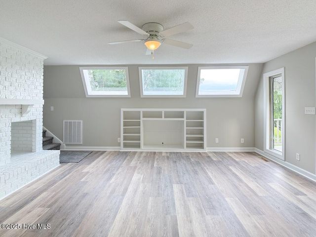 211 Country Club Boulevard, Jacksonville, NC 28540