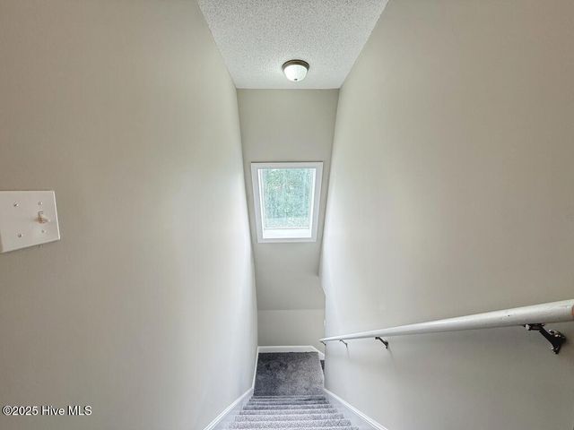 211 Country Club Boulevard, Jacksonville, NC 28540