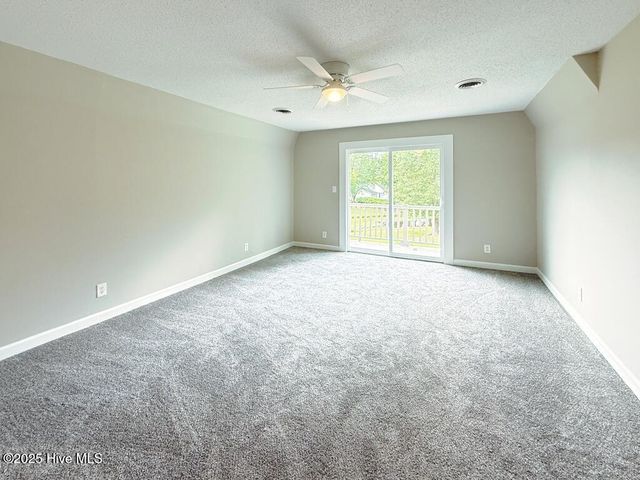 211 Country Club Boulevard, Jacksonville, NC 28540