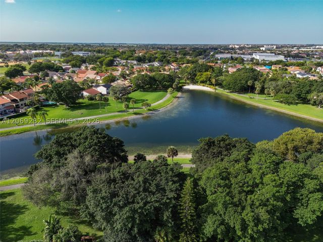 14873 SW 104th St 6-204, Miami, FL 33196