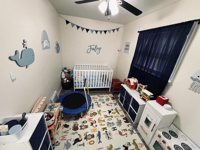 813 12TH AVENUE, Menominee, MI 49858