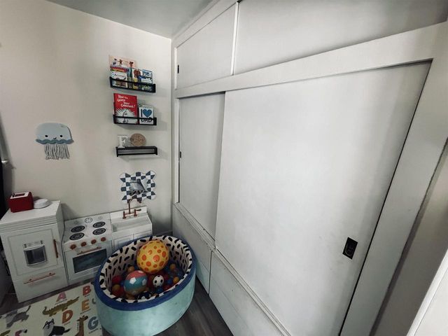 813 12TH AVENUE, Menominee, MI 49858