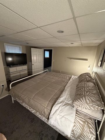 813 12TH AVENUE, Menominee, MI 49858