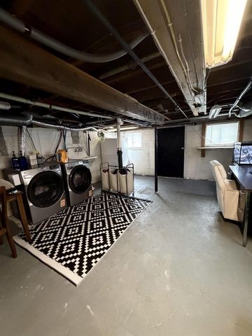 813 12TH AVENUE, Menominee, MI 49858