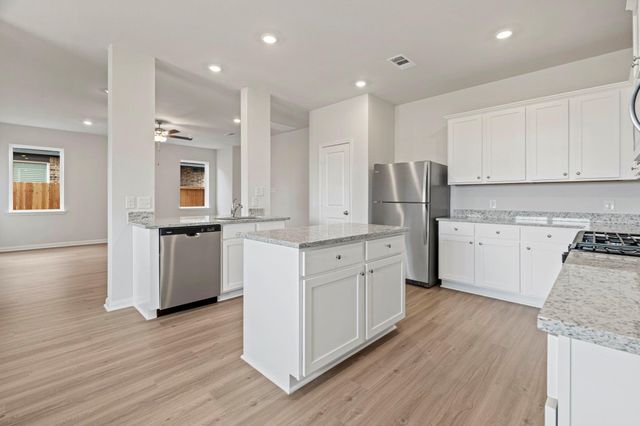 2526 Green Jasper Drive, Iowa Colony, TX 77583