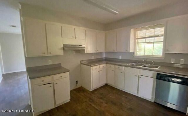 1886 Smallwood Street, Jackson, MS 39212