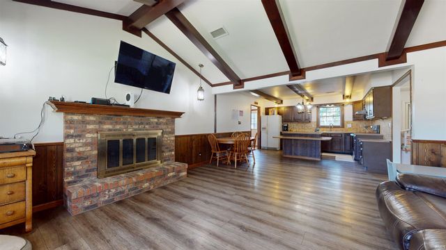 4122 Secretariat Drive, Newburgh, IN 47630