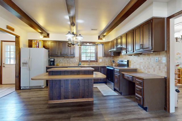 4122 Secretariat Drive, Newburgh, IN 47630
