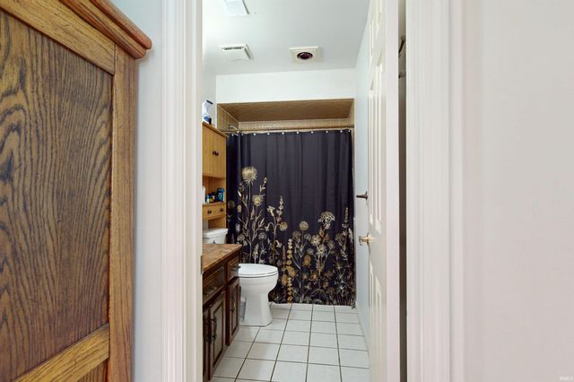 4122 Secretariat Drive, Newburgh, IN 47630