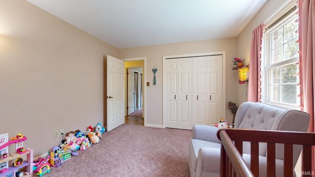 4122 Secretariat Drive, Newburgh, IN 47630