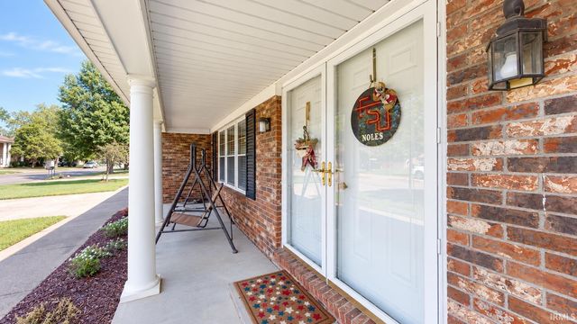 4122 Secretariat Drive, Newburgh, IN 47630