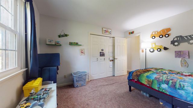 4122 Secretariat Drive, Newburgh, IN 47630