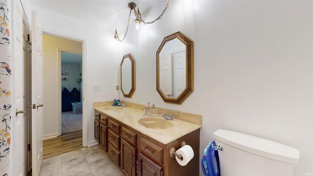 4122 Secretariat Drive, Newburgh, IN 47630