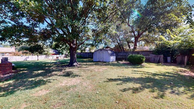 4122 Secretariat Drive, Newburgh, IN 47630