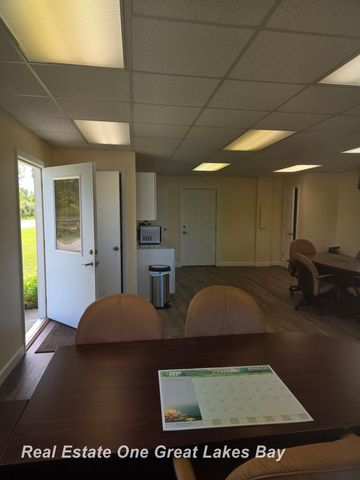 620 E Huron Road, Au Gres, MI 48703