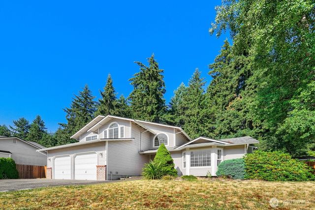 9410 62nd Avenue Ct E, Puyallup, WA 98371