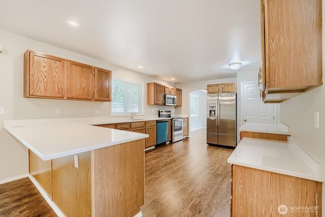 9410 62nd Avenue Ct E, Puyallup, WA 98371