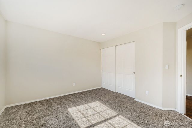 9410 62nd Avenue Ct E, Puyallup, WA 98371