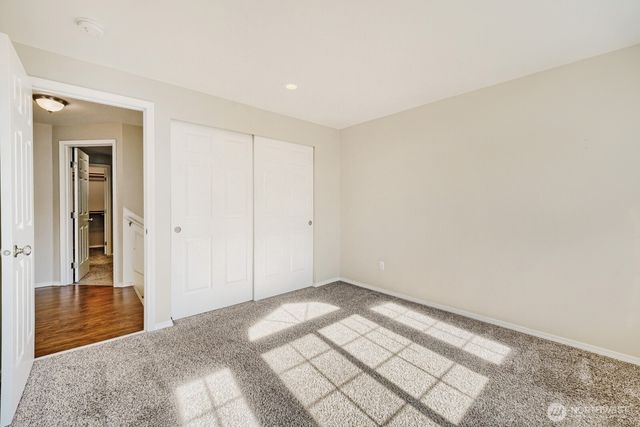 9410 62nd Avenue Ct E, Puyallup, WA 98371