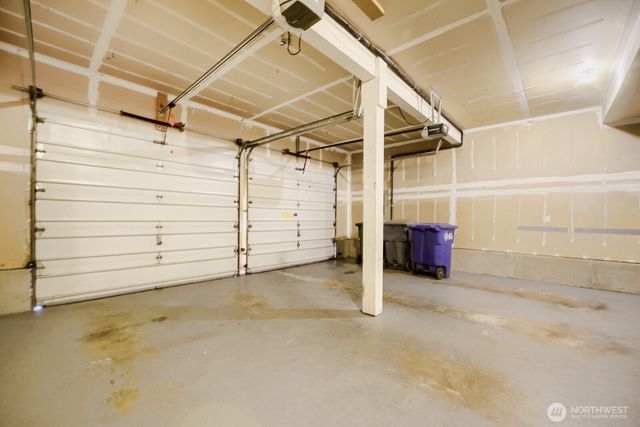 9410 62nd Avenue Ct E, Puyallup, WA 98371