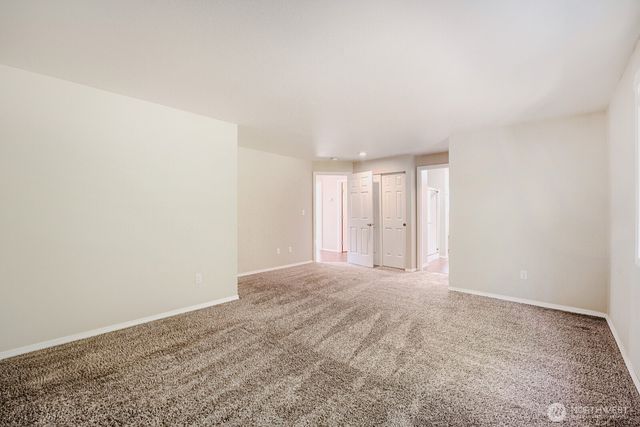 9410 62nd Avenue Ct E, Puyallup, WA 98371