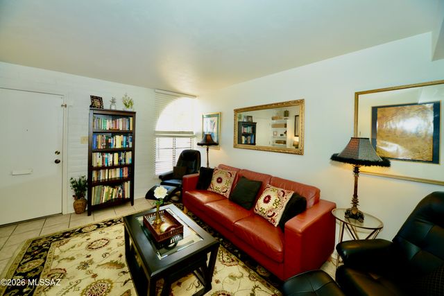 322 S La Canada Dr Unit C, Green Valley, AZ 85614