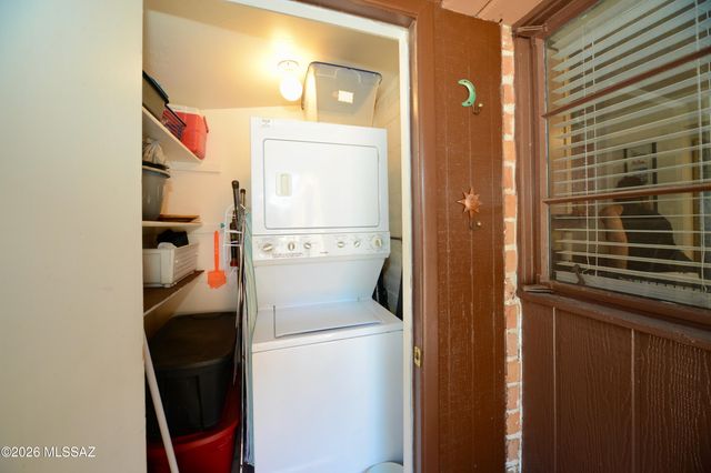 322 S La Canada Dr Unit C, Green Valley, AZ 85614