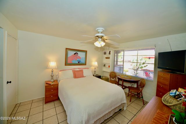 322 S La Canada Dr Unit C, Green Valley, AZ 85614