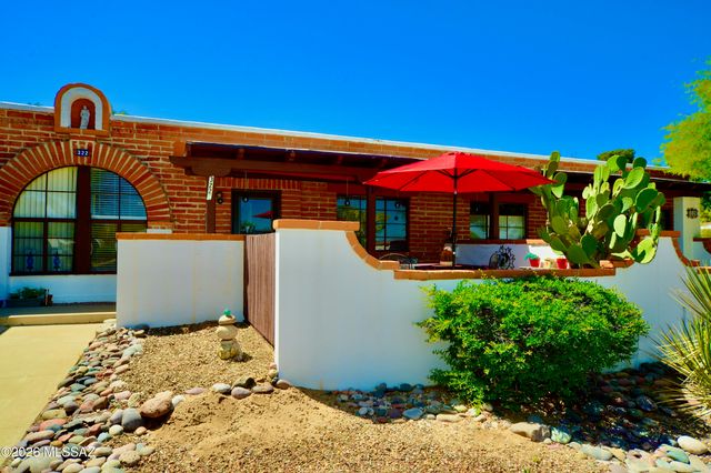 322 S La Canada Dr Unit C, Green Valley, AZ 85614