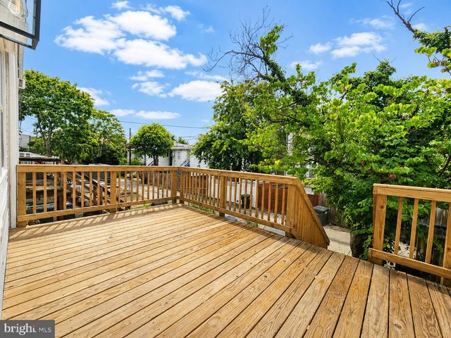 1426 S SE, Washington, DC 20020