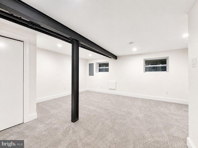 1426 S SE, Washington, DC 20020