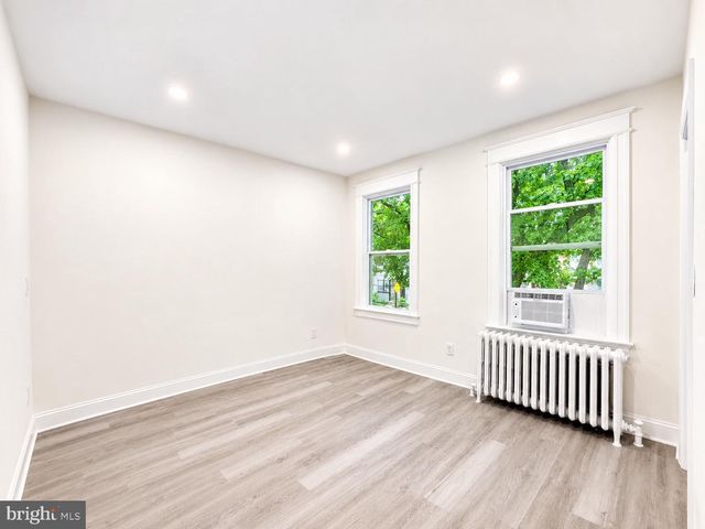 1426 S SE, Washington, DC 20020