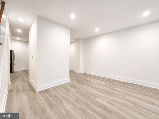 1426 S SE, Washington, DC 20020
