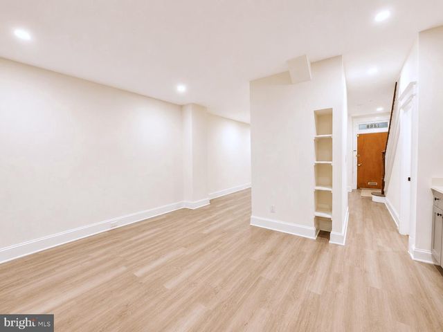 1426 S SE, Washington, DC 20020