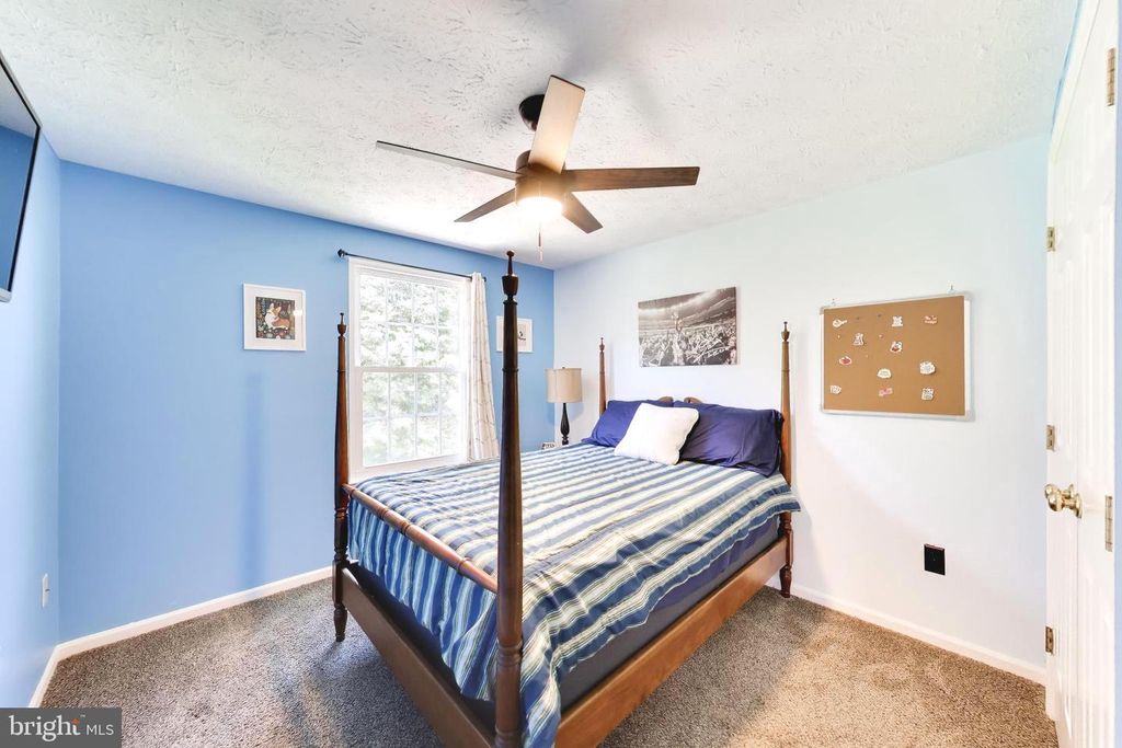 Image 15 of property listing at 511 HOLLYBERRY WAY, Frederick, MD 21703