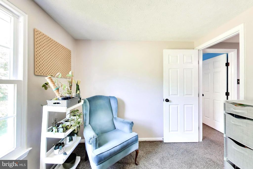 Image 17 of property listing at 511 HOLLYBERRY WAY, Frederick, MD 21703