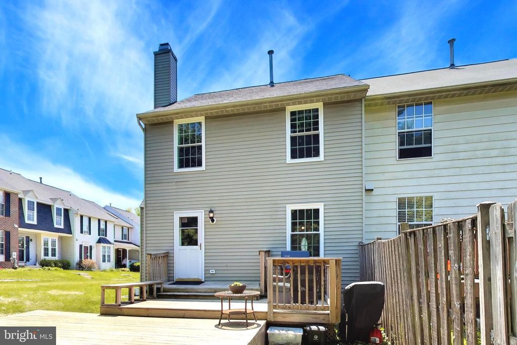 Image 23 of property listing at 511 HOLLYBERRY WAY, Frederick, MD 21703