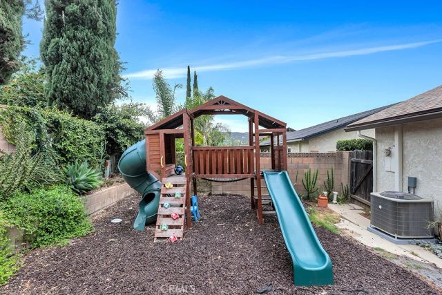2162 Emmett, Simi Valley, CA 93063
