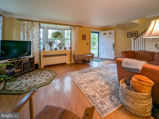 638 S CANNON AVE, Lansdale, PA 19446