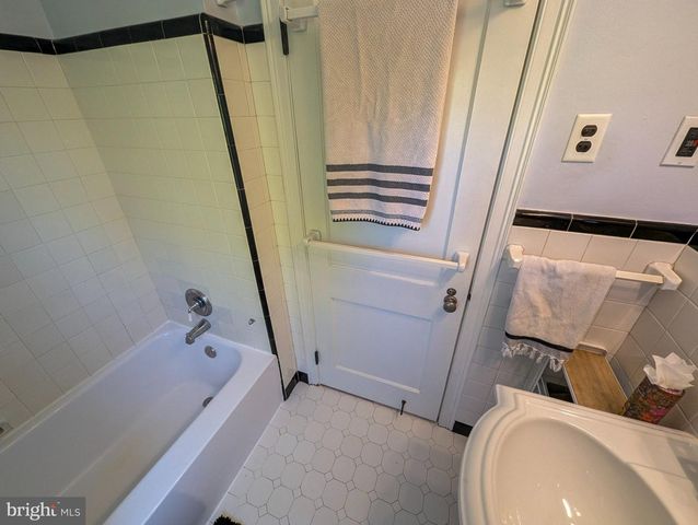 638 S CANNON AVE, Lansdale, PA 19446