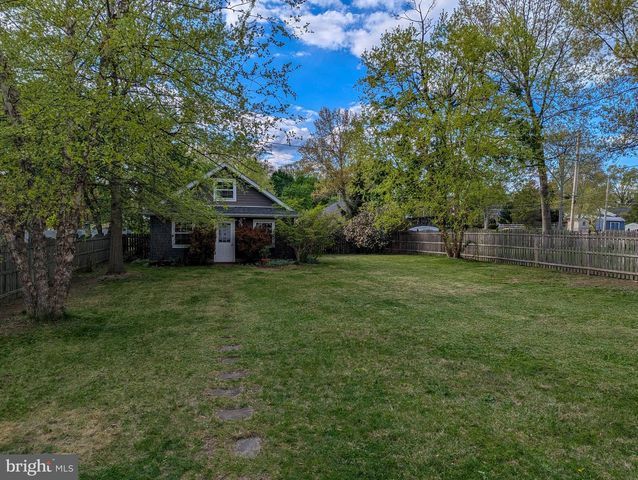 638 S CANNON AVE, Lansdale, PA 19446