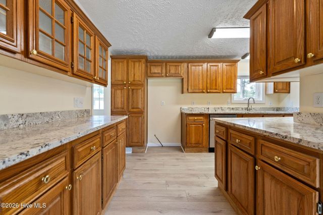 195 Bellhammon Forest Drive, Rocky Point, NC 28457