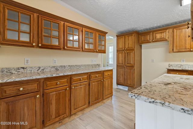 195 Bellhammon Forest Drive, Rocky Point, NC 28457
