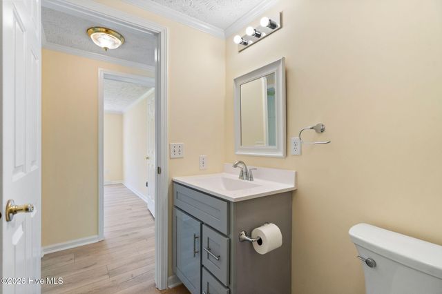 195 Bellhammon Forest Drive, Rocky Point, NC 28457