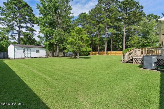 195 Bellhammon Forest Drive, Rocky Point, NC 28457