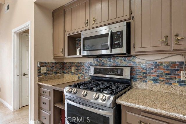 8711 Dalby Court, Bakersfield, CA 93313