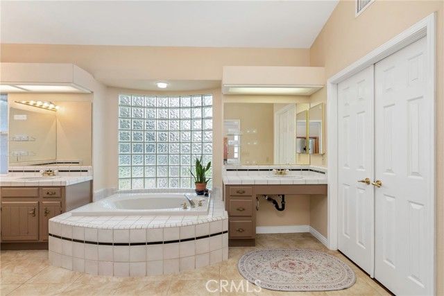 8711 Dalby Court, Bakersfield, CA 93313